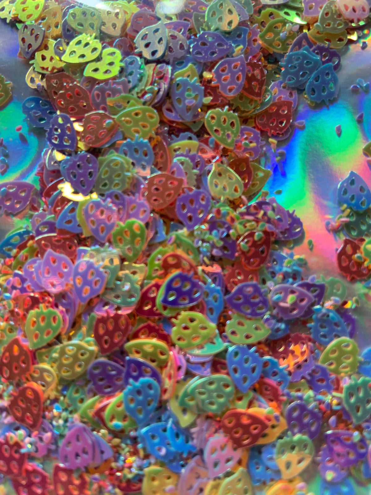 Multicoloured Strawberries, Shaped glitter, 10 grams